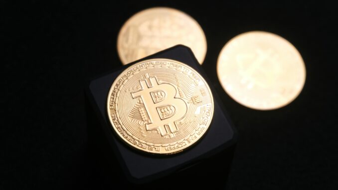 Bitcoin’s Short-Term Holders Near Capitulation With $7B Losses, Yet Remain Bitcoin